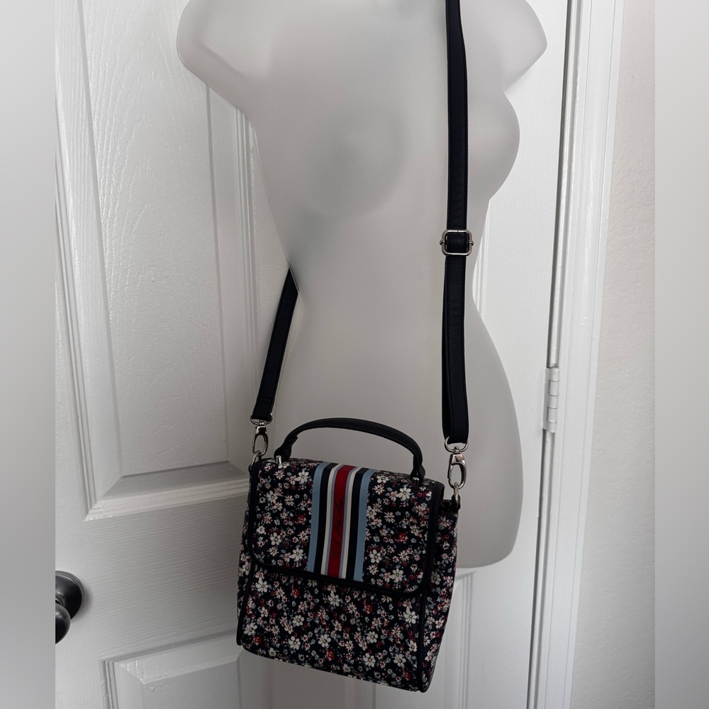U.S. Polo Assn. Crossbody Bag - Picture 4 of 6